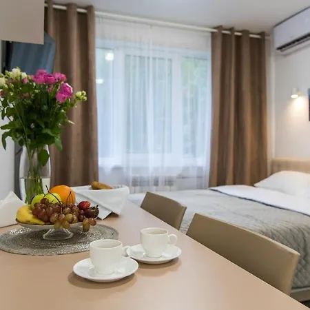 Myfreedom Apartments: Metro Klovska, Near Military Hospital Kyiv Exterior photo