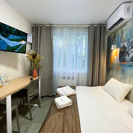 Myfreedom Apartments: Metro Klovska, Near Military Hospital Kyiv Exterior photo