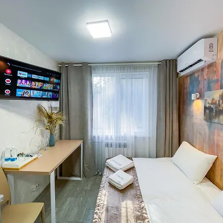 Myfreedom Apartments: Metro Klovska, Near Military Hospital Kyiv Exterior photo
