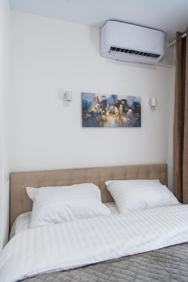Myfreedom Apartments: Metro Klovska, Near Military Hospital * Kyiv