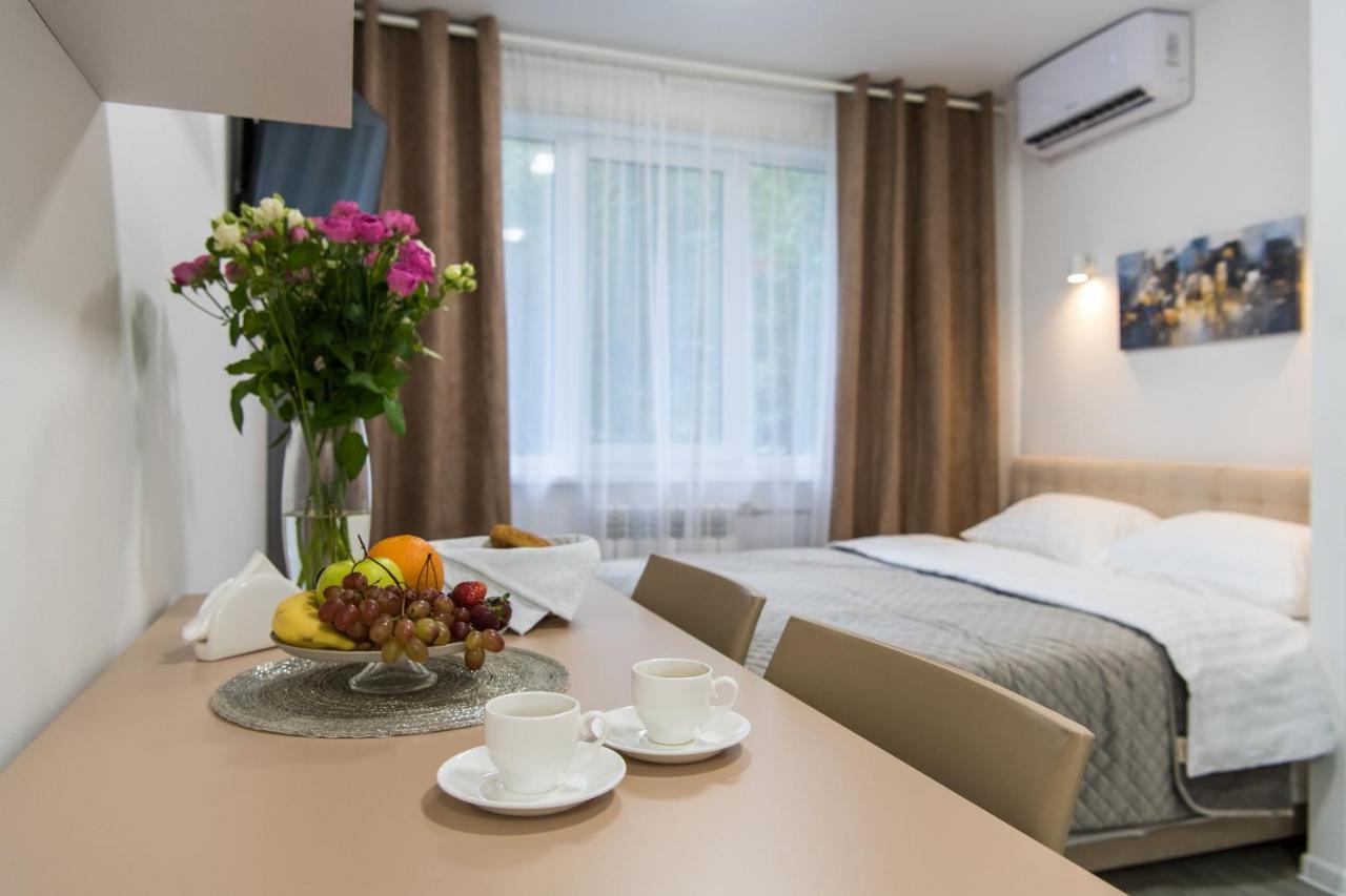 Myfreedom Apartments: Metro Klovska, Near Military Hospital Kyiv